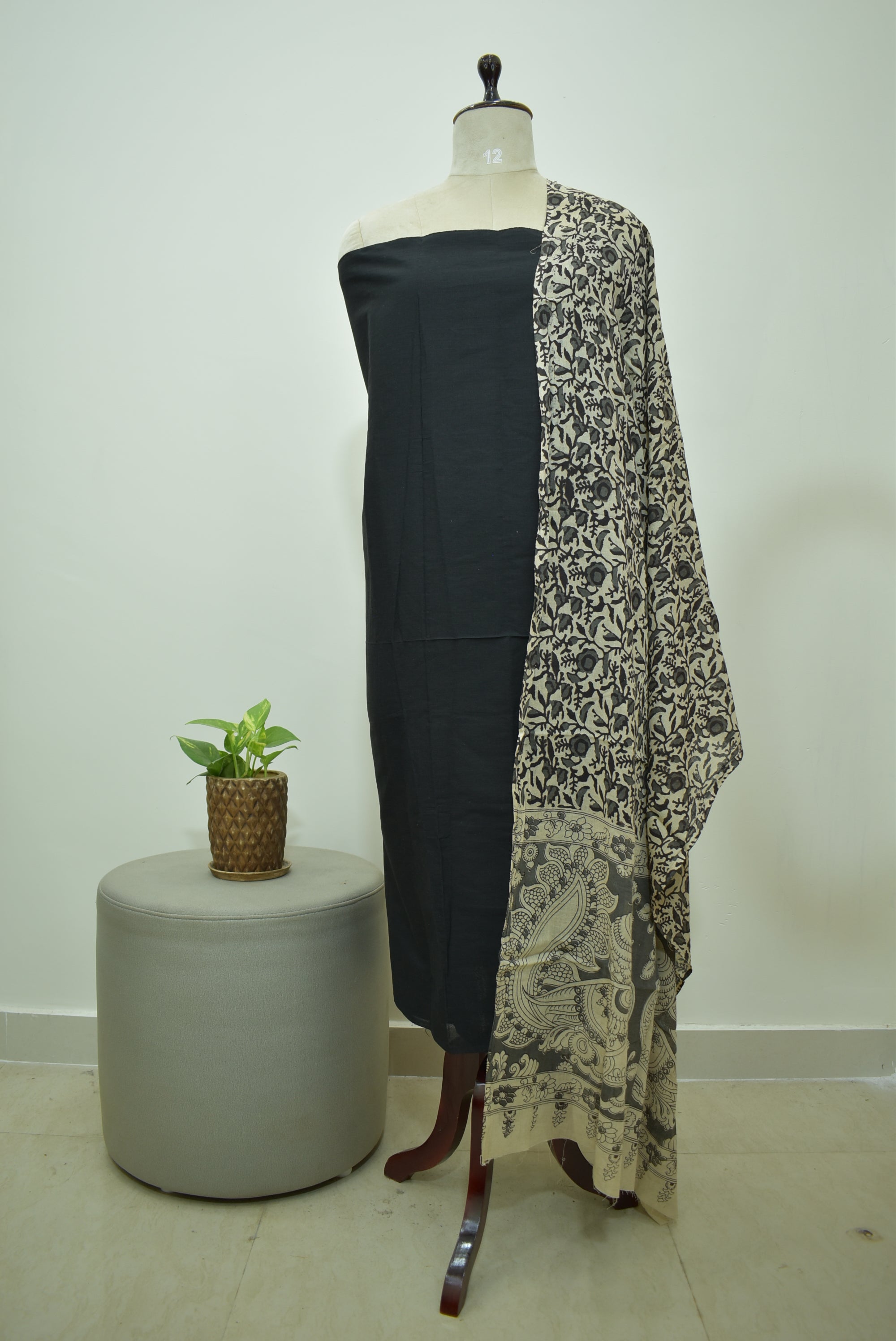 Black Beige Kalamkari 2pcs Set