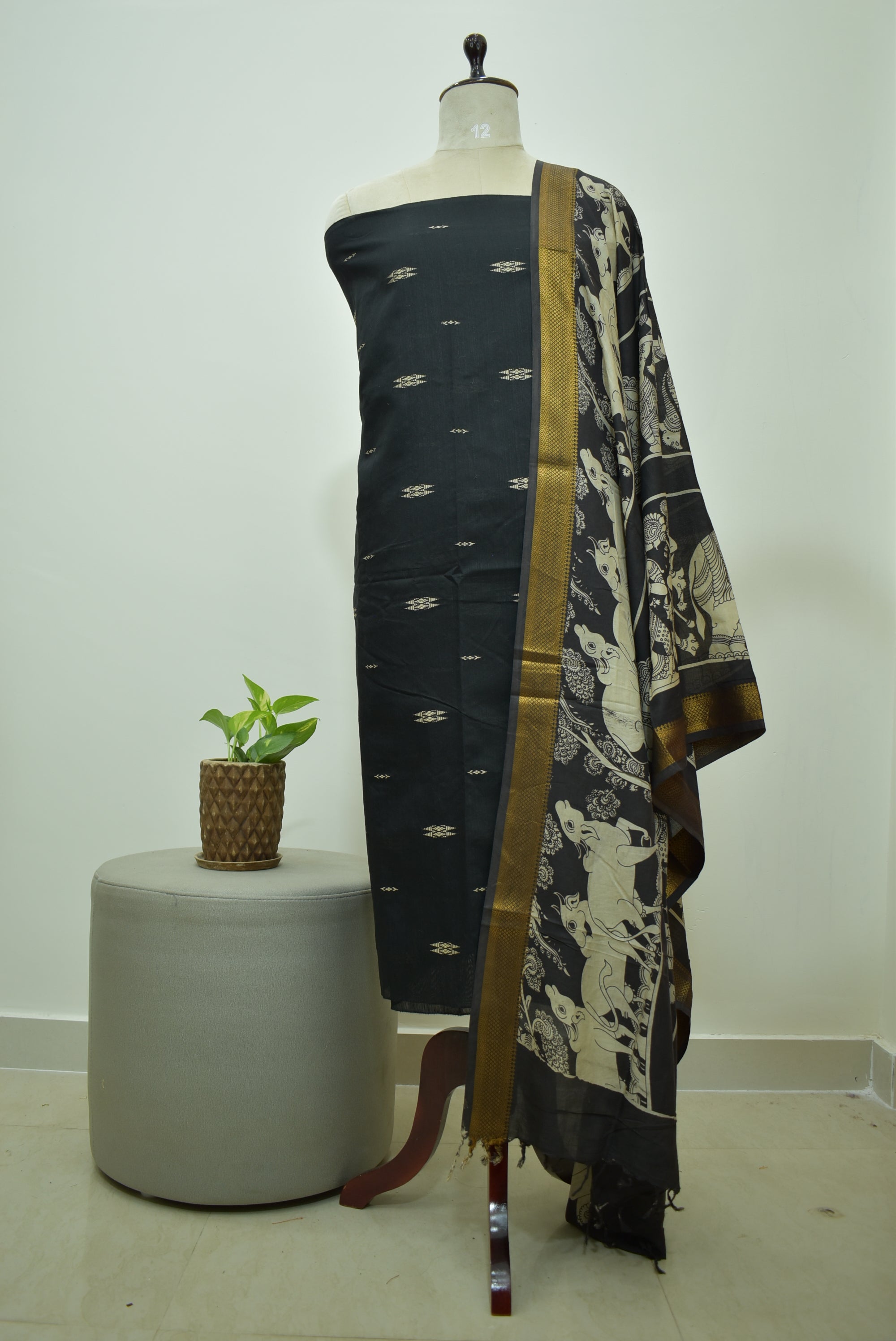 Black Beige Raw Silk 2pcs Set