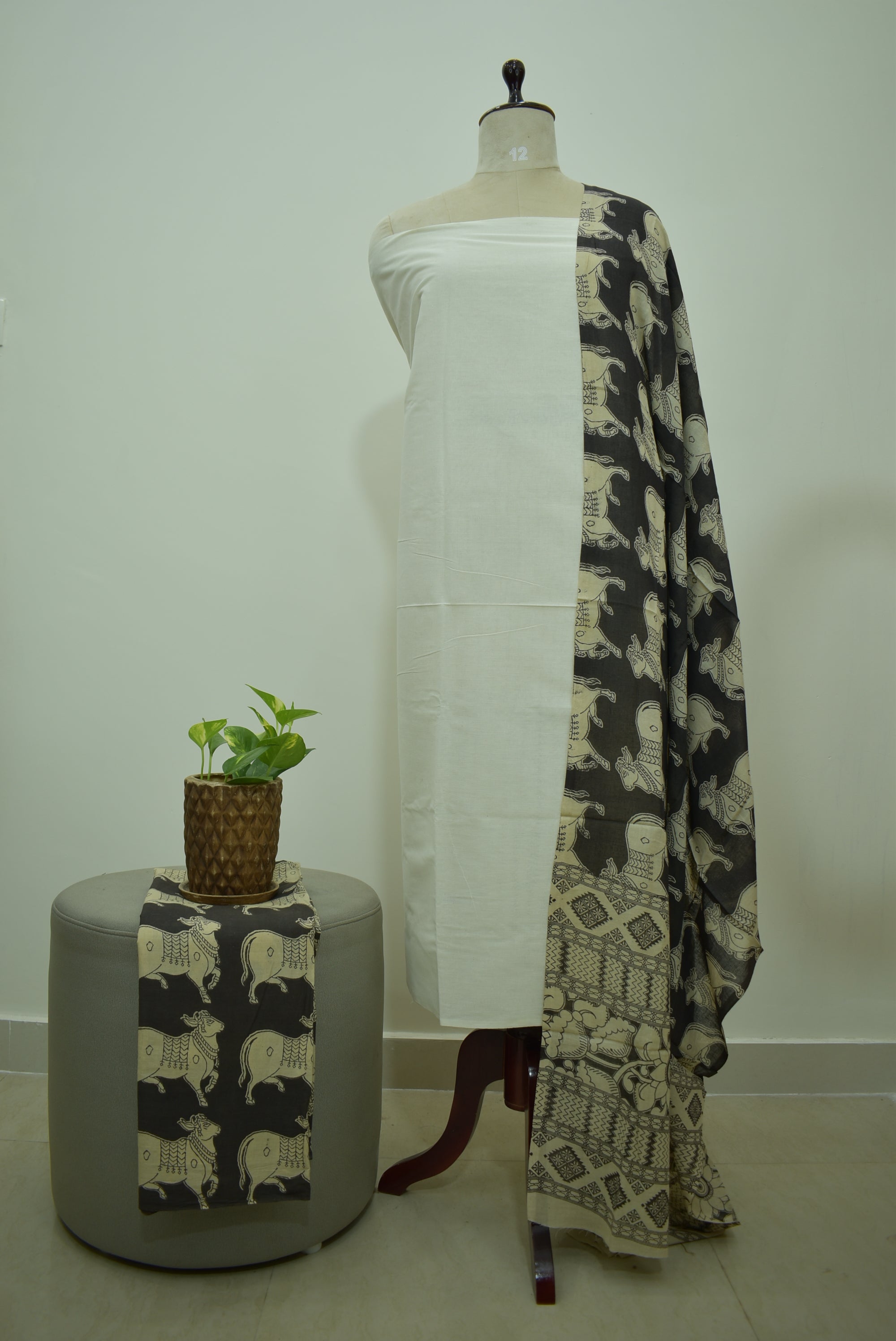 White Black Kalamkari 3pcs Set