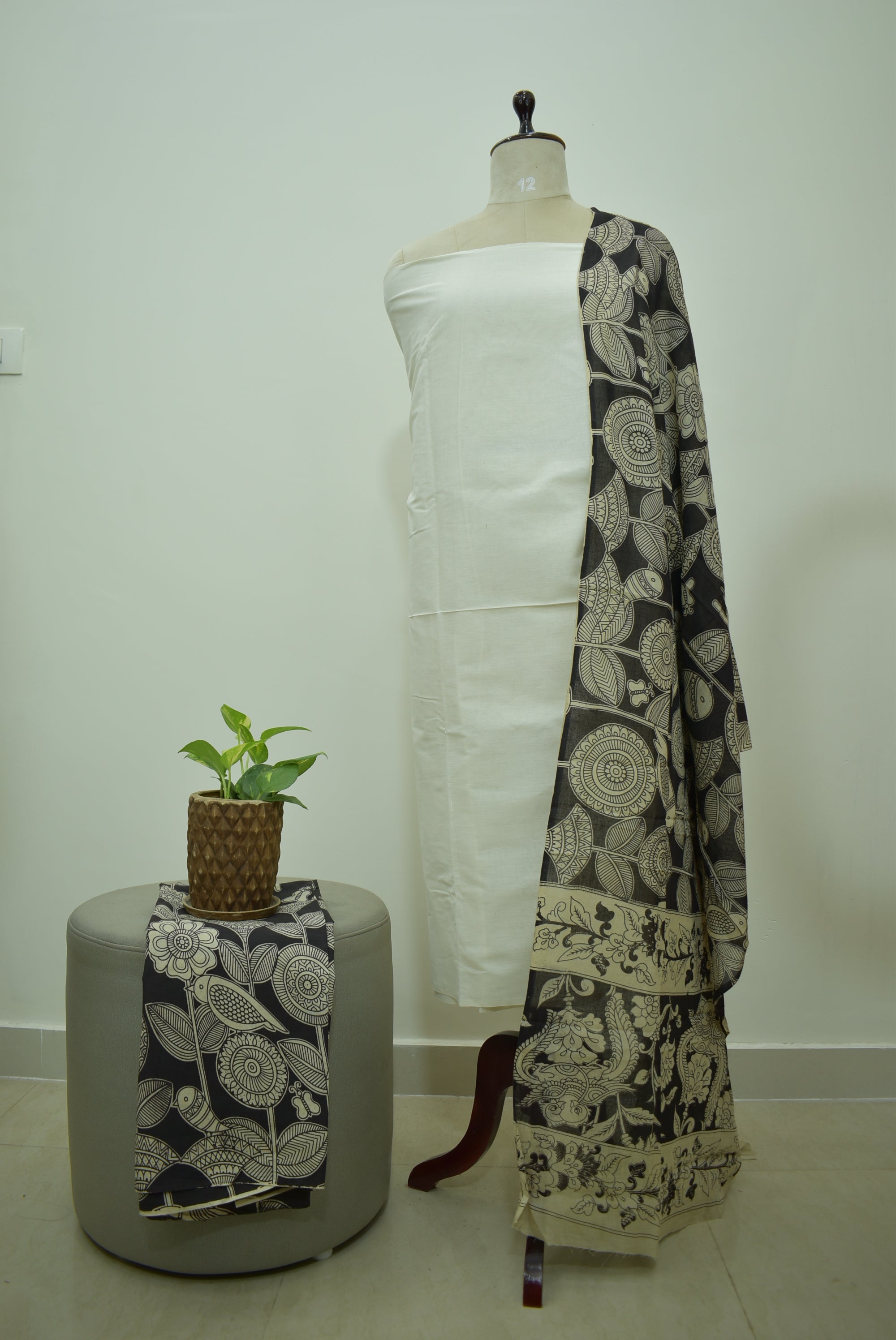 White Black Kalamkari 3pcs Set